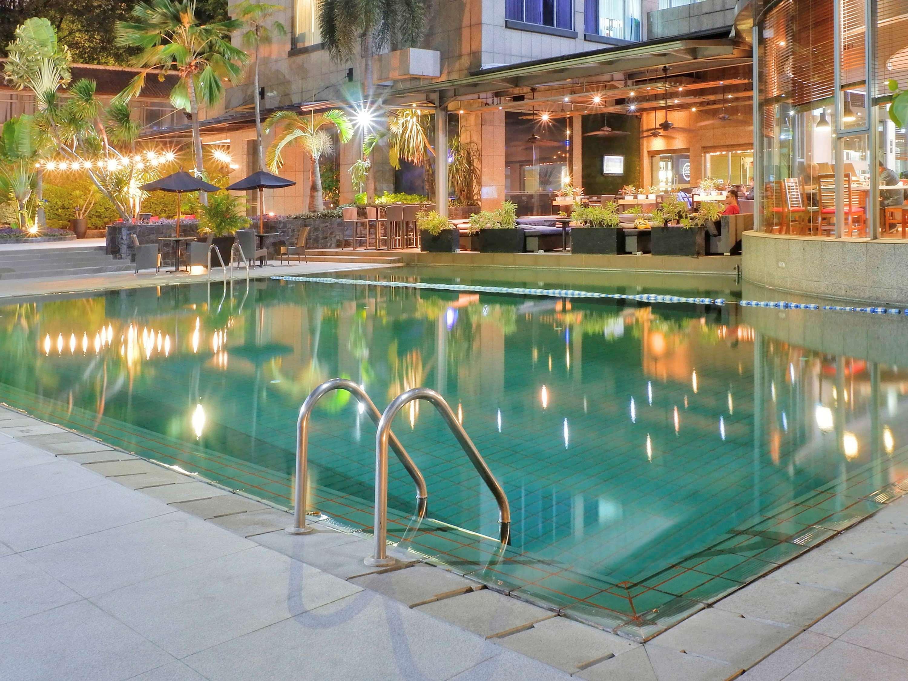 Hotel Kimaya Slipi Jakarta By Harris Exterior foto