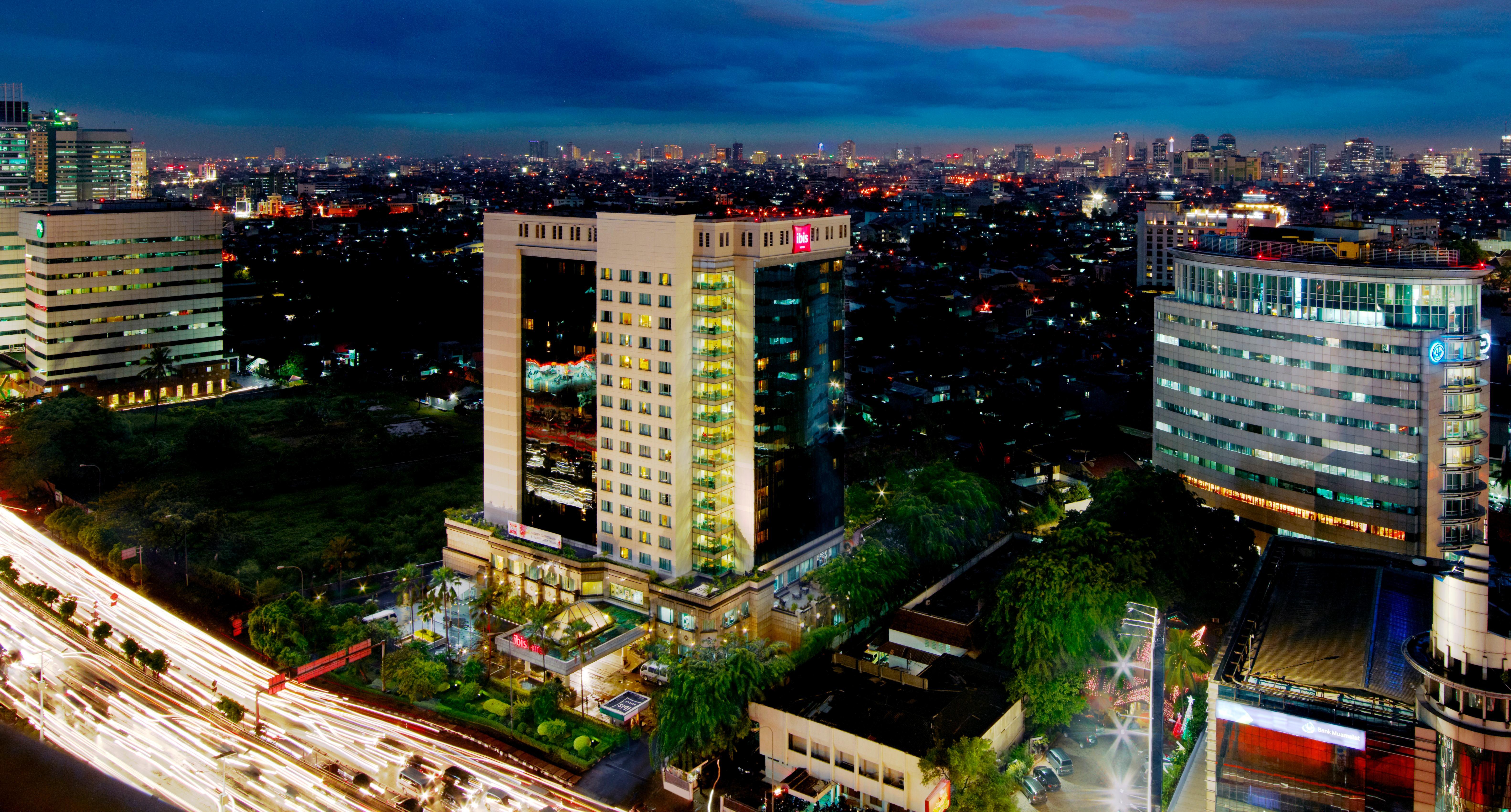 Hotel Kimaya Slipi Jakarta By Harris Exterior foto