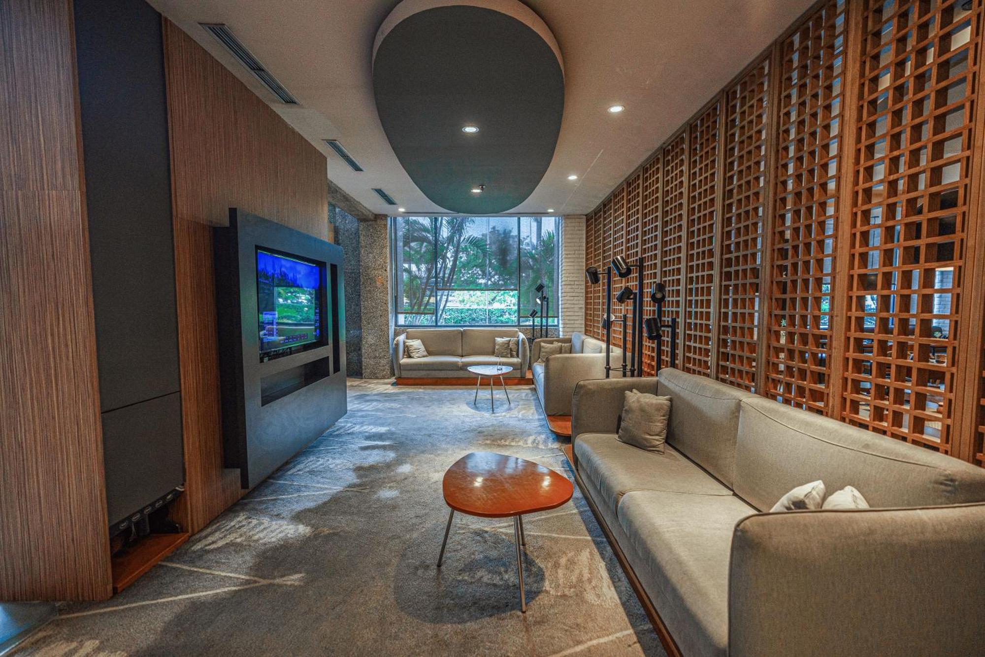 Hotel Kimaya Slipi Jakarta By Harris Exterior foto