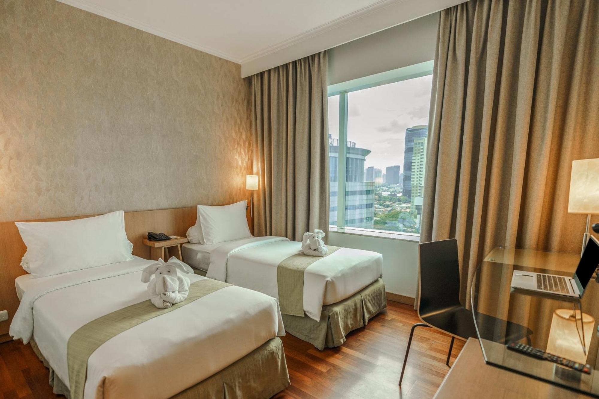 Hotel Kimaya Slipi Jakarta By Harris Exterior foto